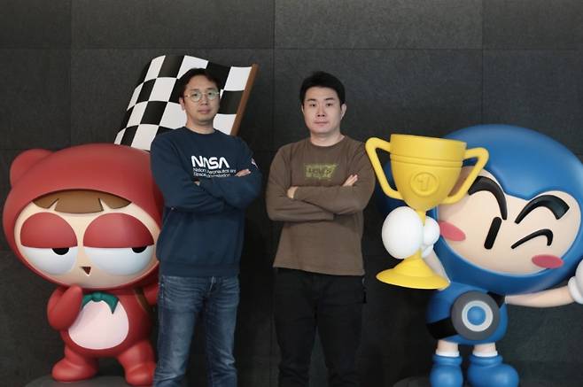 넥슨 박훈 카트라이더 선임 디렉터(오른쪽)와 조재윤 카트라이더유닛 리더.