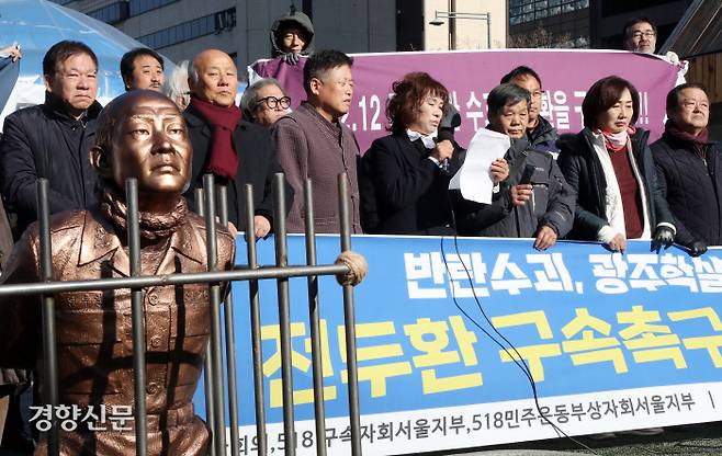 김정근 선임기자