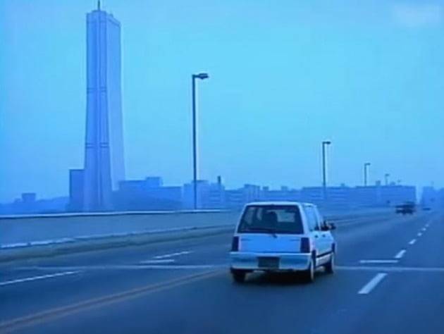 "아껴야 잘 살죠"라는 광고로도 큰 인기를 얻으며 '국민차' 타이틀을 거머쥐었다. [사진=유튜브 Daewoo Tico 광고모음 채널 캡처]