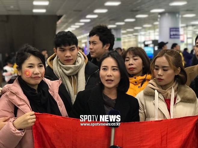 ▲ "60년 만에 금메달, 박항서 감독은 영웅" 베트남 현지 팬들과 인터뷰 ⓒ박대성 기자