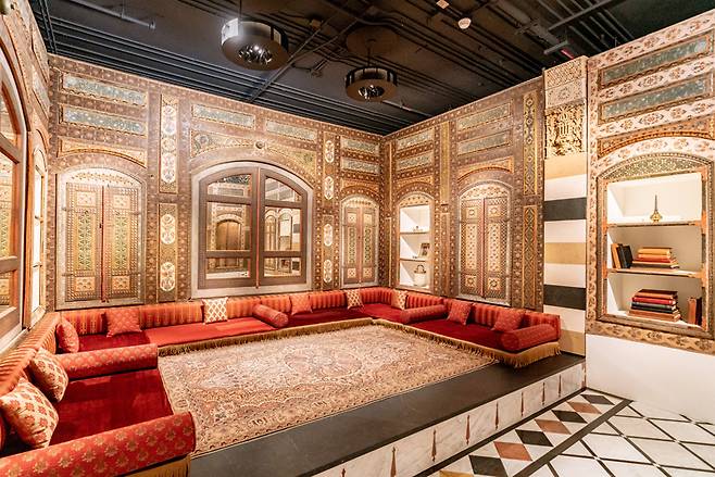 이드라가 소개하는 이슬람 문화는 우리에게 지금껏 생소했던 것들이다