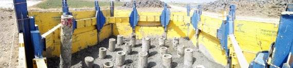 한국에어로테크가 개발한 '교각기초 흙막이 신공법'. 기존 목재로 된 흙막이 버팀목을 철제로 만들어 공사비를 20% 절감했다. / 사진=한국에어로테크