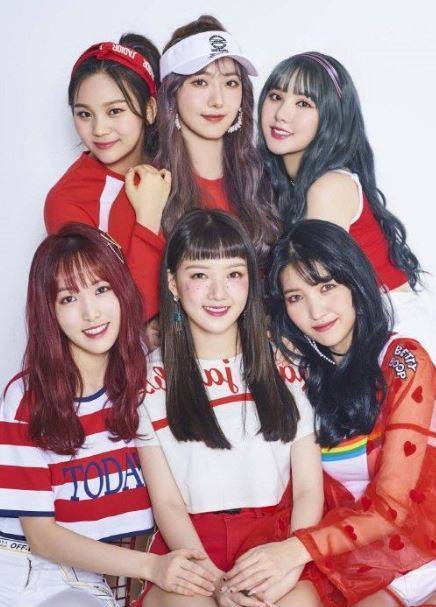 빅히트 계열 쏘스뮤직 소속 걸그룹 여자친구. 쏘스뮤직