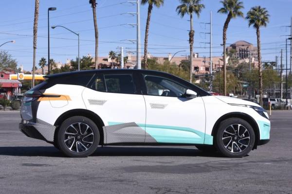 바이톤 크로스오버 EV '엠바이트'