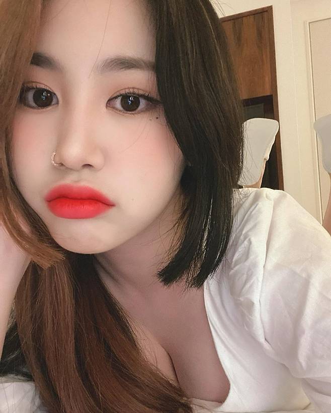 ▲ 가수 박지민이 악플러에게 일침을 가했다. 출처l박지민 SNS