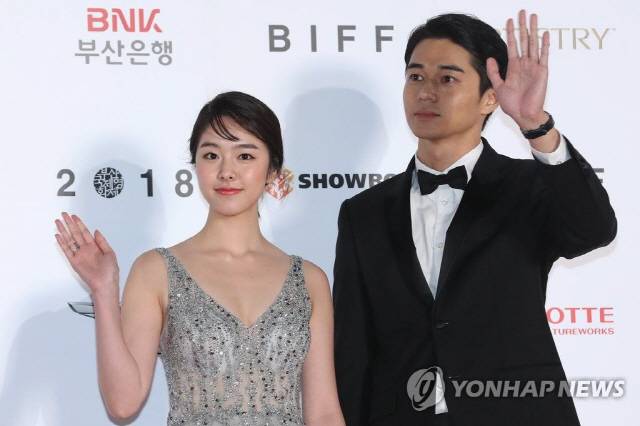 사진=연합뉴스
카라타 에리타 & 히가시데 마사히로