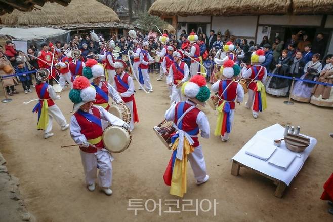 한국민속촌 지신밝기