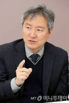 지난 22일 정부서울청사 스마트워크센터에서 머니투데이 주최로 열린 기획재정부 재경관 좌담회. 손웅기 일본 참사관 / 사진=이기범 기자 leekb@