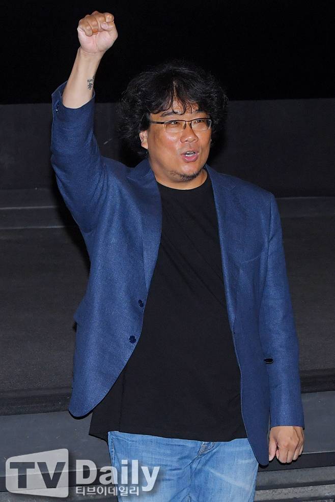 봉준호 아내 감독 봉준호 기생충 영어로 박찬욱 parasite 아카데미 시상식 크리스 에반스 설국열차 괴물 마더 살인의 추억