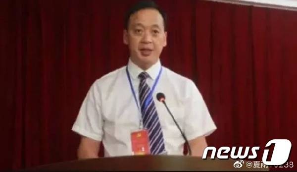 우한 우창병원 병원장으로 근무하다 코로나19에 감염돼 18일 오전 세상을 떠난 리우즐밍 (웨이보 갈무리)© 뉴스1