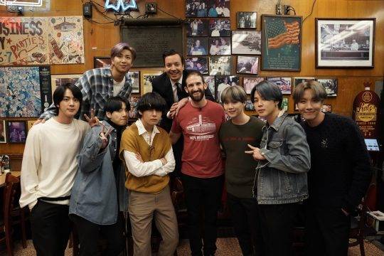 그룹 방탄소년단, 지미 팰런. / 제공=Andrew Lipovsky, NBC