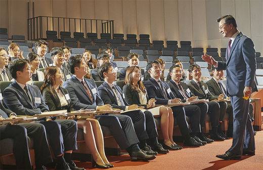 지난해 한화 용인 연수원에서 열린 여승주 한화생명 사장과 신입 사원들의 토크 콘서
