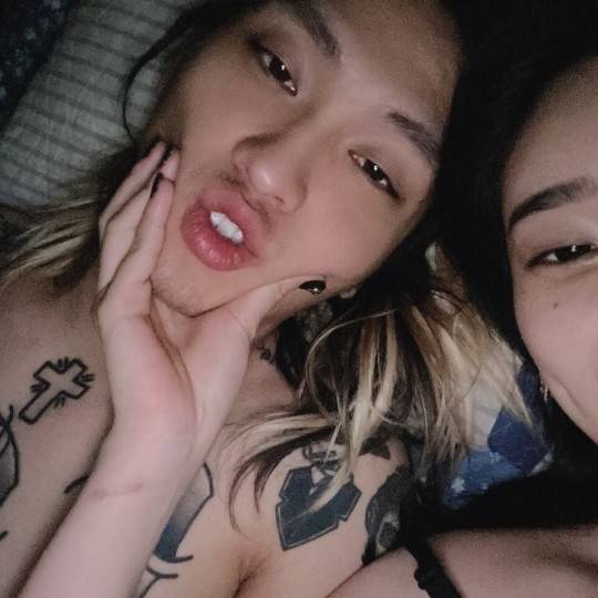 ▲ 씨잼(왼쪽)과 여자친구. 출처l씨잼 SNS