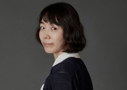 신해욱 작가는 소설에서 “꿈을 글감으로 삼는 대신, 꿈을 꿈으로서 존중하며 이쪽 세계로 옮겨와 다른 이들과 공유하고 싶었다”고 소개했다.