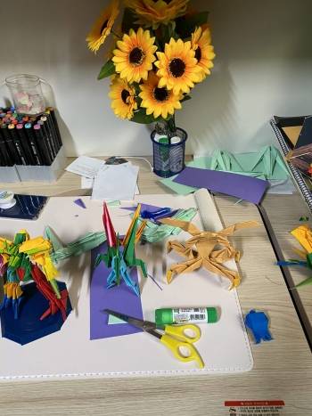 손재주가 많은 정훈이가 만든 색종이 로봇들. 어린시절 영웅이란, 정의를 지켜 싸웠고, 비겁하지 않고 용감했던 것 같다./사진=남형도 기자