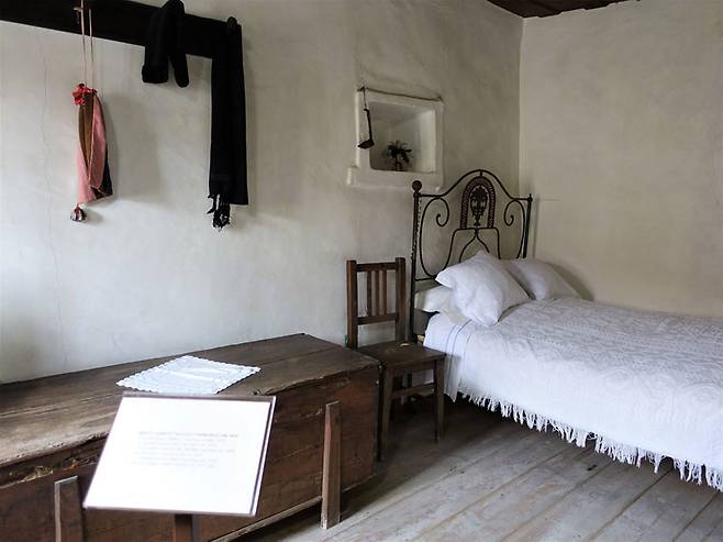 목동들의 생가도 순례코스다