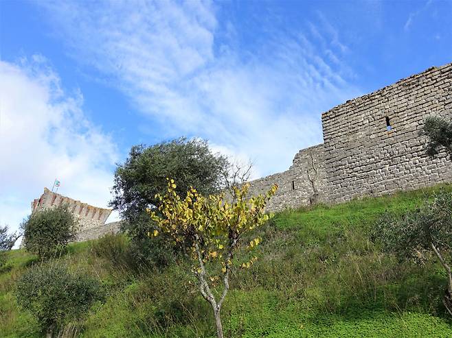 오우렘의 중세 고성