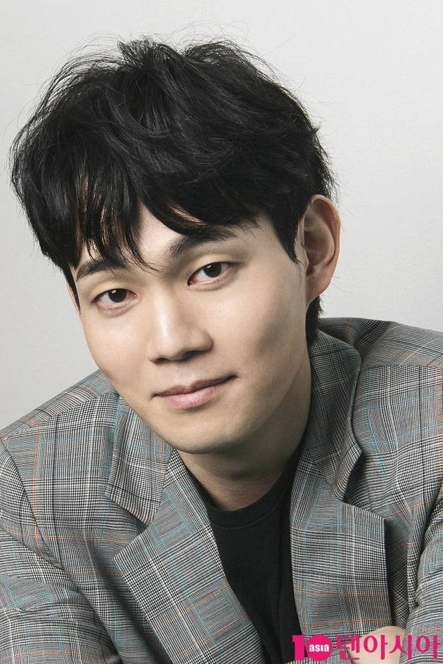 JTBC 금토드라마 '이태원 클라쓰'에서 전직 조폭에서 단밤포차 직원이 되는 최승권 역을 맡은 배우 류경수./이승현 기자 lsh87@