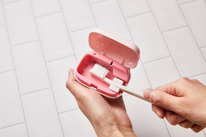 아이리버 휴대용 칫솔 살균기