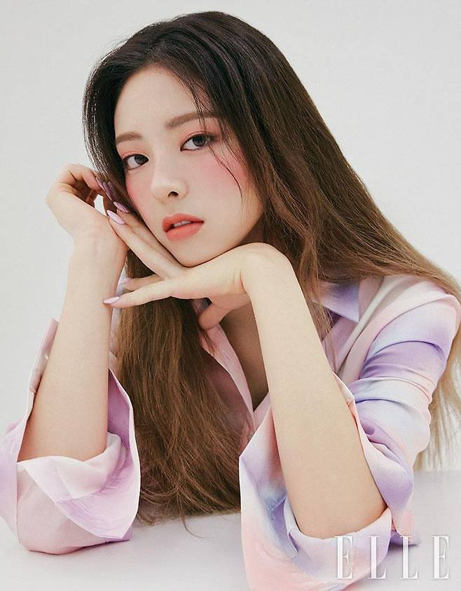 타이다이 셔츠는 RocketxLunch.