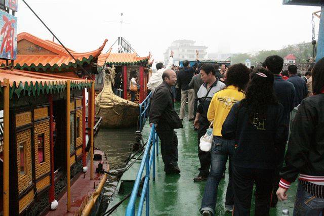 북한 땅이라 착각했던 중국의 압록강 나루터.