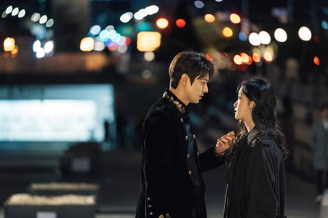 드라마 '더 킹'의 한 장면. [넷플릭스 제공. 재판매 및 DB 금지]