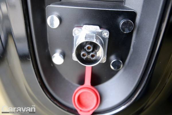 외부 220V 전기 아울렛