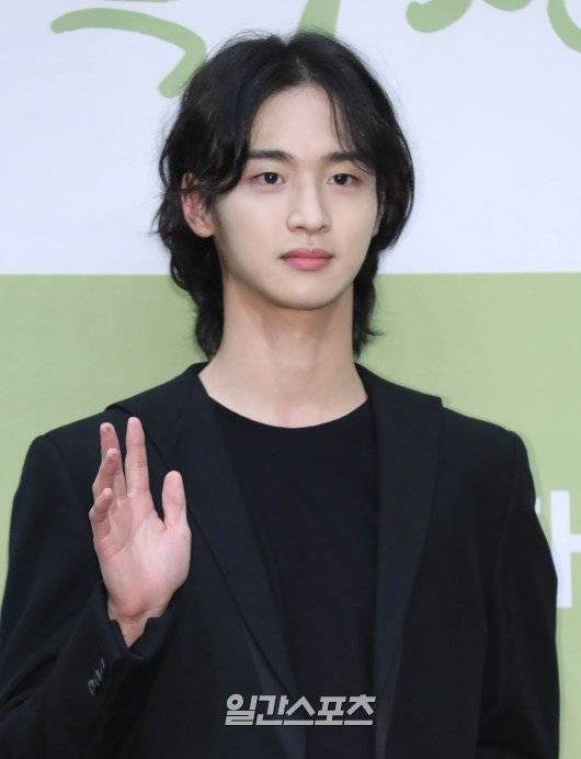 장동윤