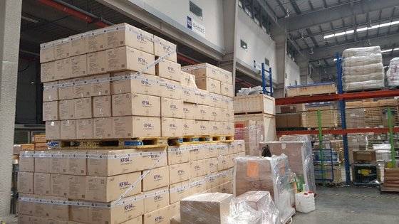 마스크 적발 사례. 중앙일보.