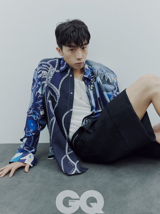 우영 화보