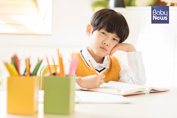 해야 하지만 하기 싫은 일은 최대한 미룰 수 있을 때 까지 미루는 아이의 습관, 어떻게 고칠까요? ⓒ베이비뉴스