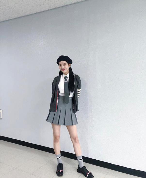 이나은이 아름다운 미모를 뽐냈다. 이나은 SNS 제공