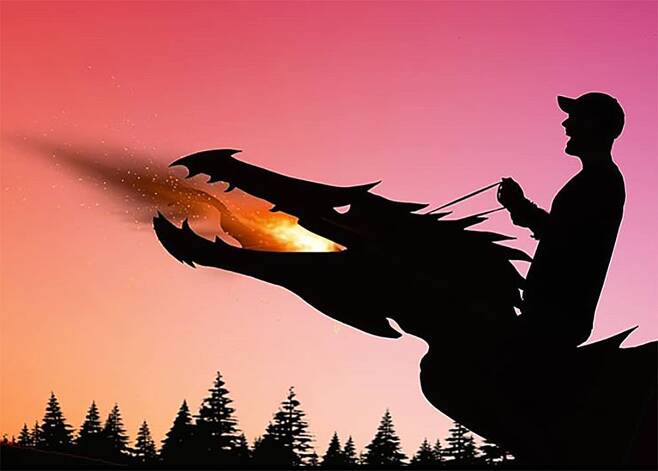 존 마샬의 작품. 불을 뿜는 용을 탄 모습. [사진 인스타그램]