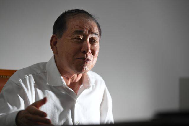 문재인 대통령 통일외교안보특보인 문정인 연세대 명예특임교수가 6·15 남북공동선언 20주년을 앞둔 지난 10일 정부서울청사 창성동 별관에서 국민일보와 인터뷰를 갖고 최근 얼어붙은 남북 관계에 관해 이야기하고 있다. 윤성호 기자