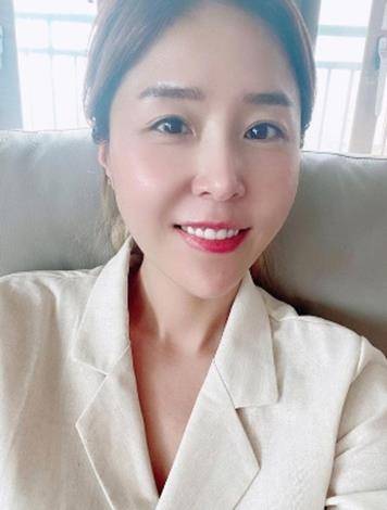 신지가 물오른 미모를 뽐냈다. 신지 SNS