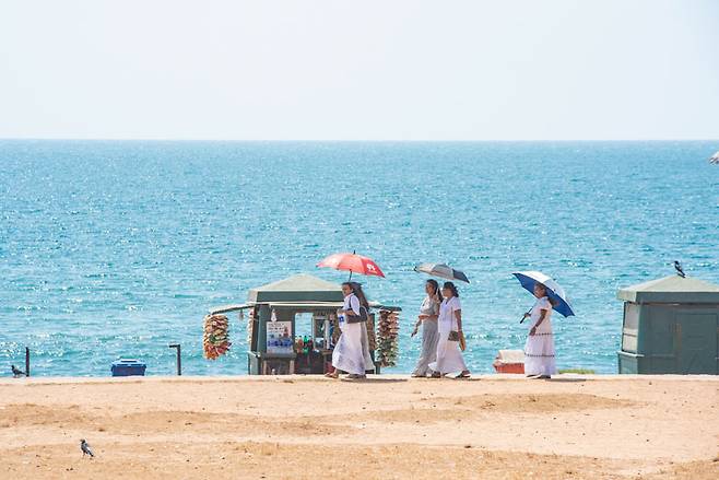 인도양에 맞닿은 콜롬보 시민들의 휴식처, 갈 페이스 그린 비치