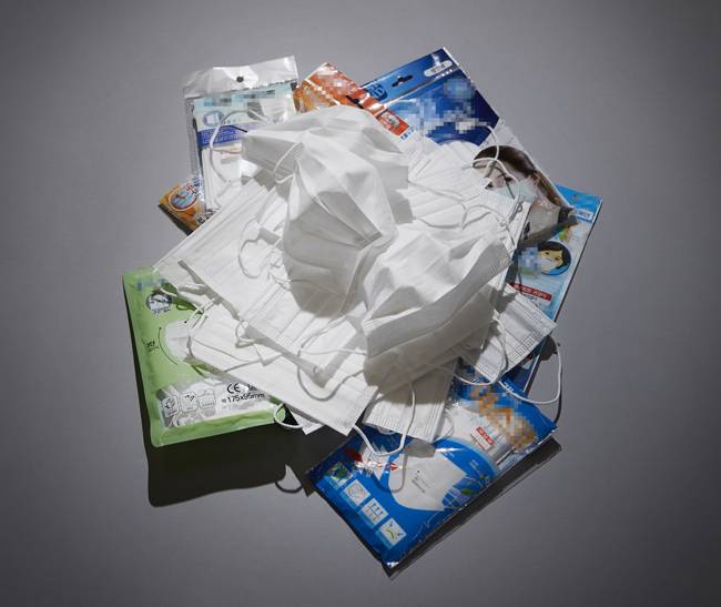 시중에서 판매되는 일회용 마스크 제품들. [홍중식 기자]