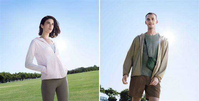 유니클로는 UPF40 정도의 기능성을 가진 티셔츠, 카디건, 모자 등의 ‘UV 프로텍션 웨어’를 출시했다. 이런 제품들은 자외선을 90% 가량 차단하는 효과가 있는 것으로 알려졌다. 유니클로 제공