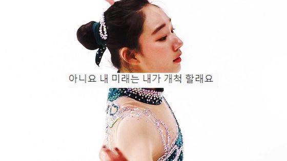 10대들이 일상 속 소통에 어려움을 겪고 있다는 점을 포착해 콘텐츠로 만든 〈알간지〉의 영상 '20개의 질문 287,995개의 답변'