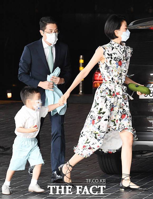 정몽준 아산재단 이사장의 둘째딸 정선이 씨 부부