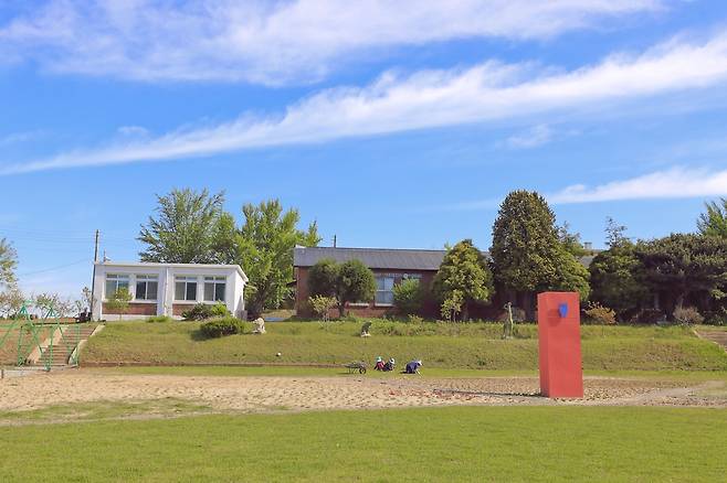 종합문화공간으로 꾸며진 책마을 해리 [사진/성연재 기자]