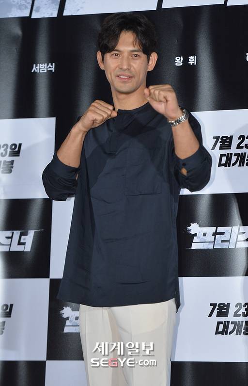 배우 오지호가&nbsp;16일 오후 서울 용산구 CGV용산아이파크몰에서 열린 영화 ‘프리즈너’의 언론시사회에 참석해 포즈를 취하고 있다. 한윤종 기자 hyj0709@segye.com