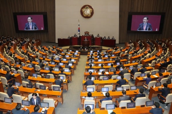 주호영 미래통합당 원내대표가 21일 오전 서울 여의도 국회에서 열린 제380회 국회(임시회) 제3차 본회의에서 교섭단체대표연설을 하고 있다. /사진=뉴스1