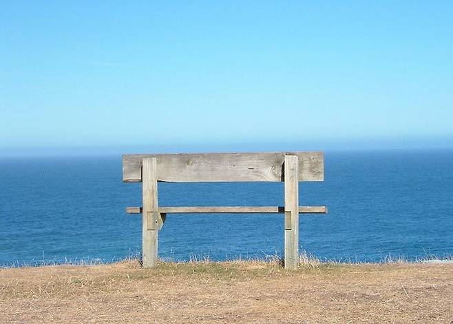 일하지 않아도 먹고 살 수 있다면 행복할까?