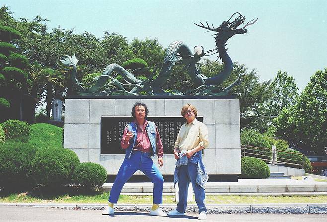 새 미니앨범 <부산직할시>를 발표한 육중완 밴드. 록스타뮤직앤라이브 제공