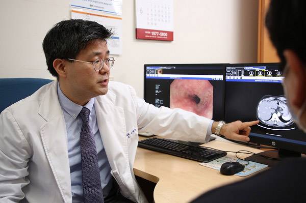 술을 안 마시는 사람도 비만, 잘못된 식생활 등으로 간암의 씨앗 ‘지방간’이 생길 수 있다./강동경희대병원 제공