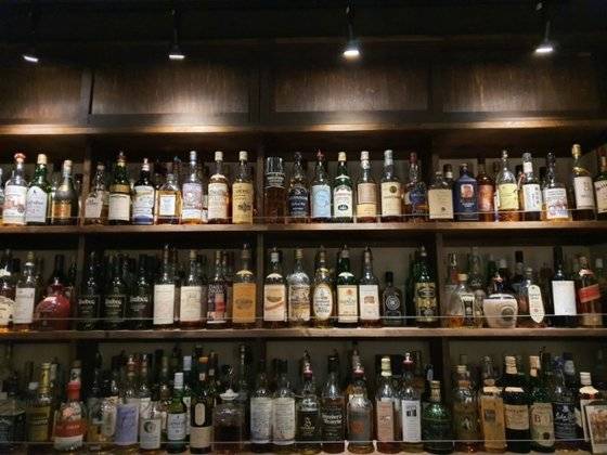 수많은 위스키가 당신을 기다리고 있다. [사진 김대영]