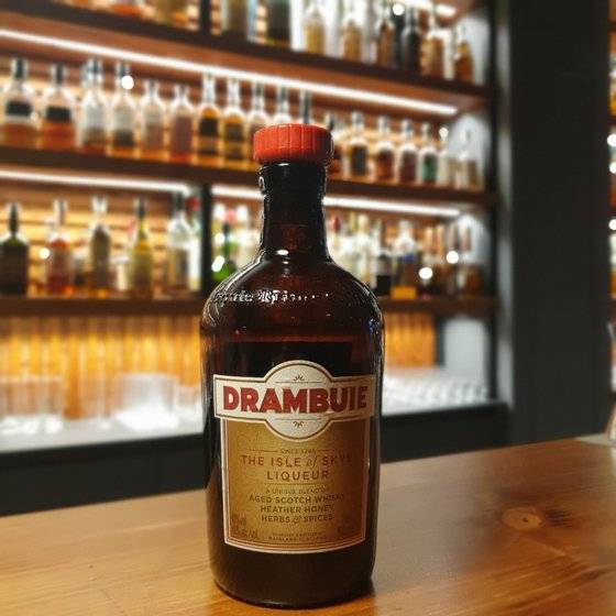 대표적인 위스키 리큐르, 드람뷔 (DRAMBUIE). [사진 GlenVenie Bar]