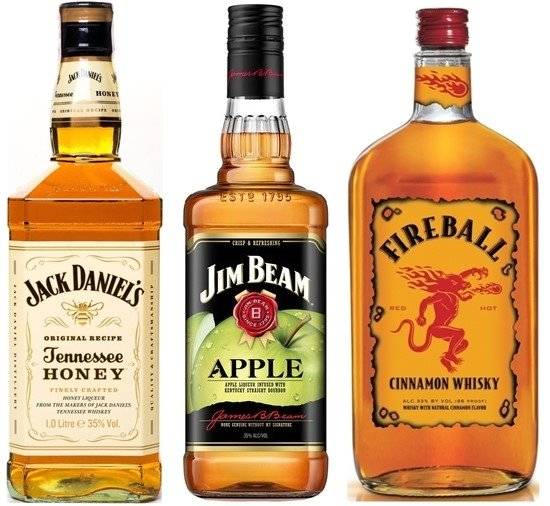 위스키 리큐르. 왼쪽부터 잭다니엘스 허니, 짐빔 애플, 파이어볼.