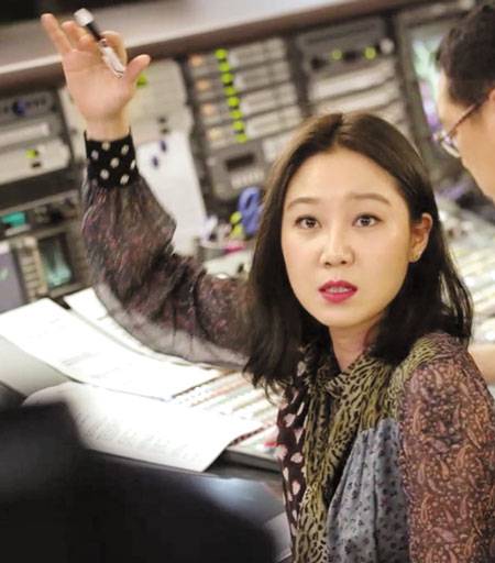 드라마 '프로듀사'에서 예능국 PD를 연기한 공효진.